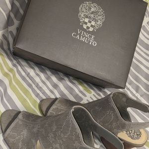 Vince Camuto Shoes